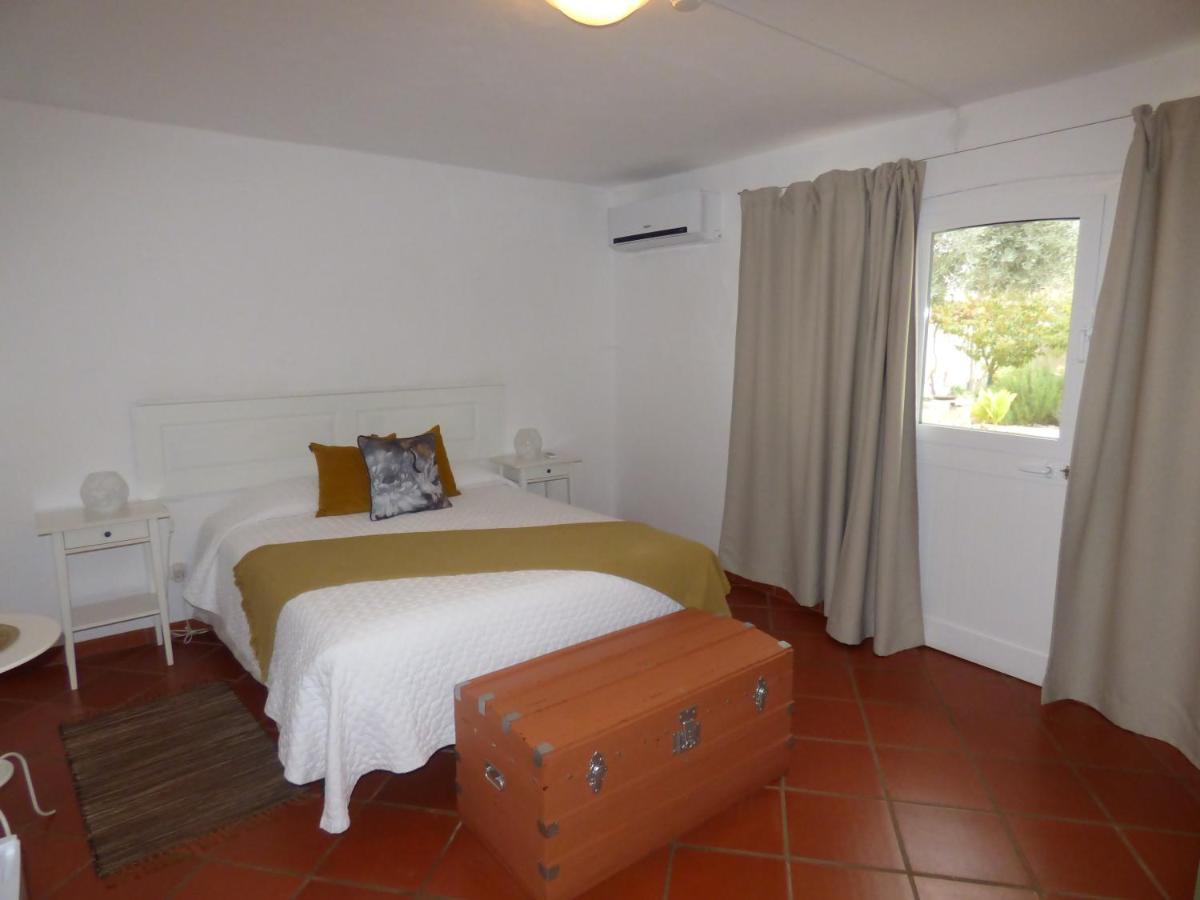 Solar Da Cumeada Bed & Breakfast Reguengos de Monsaraz Exterior photo